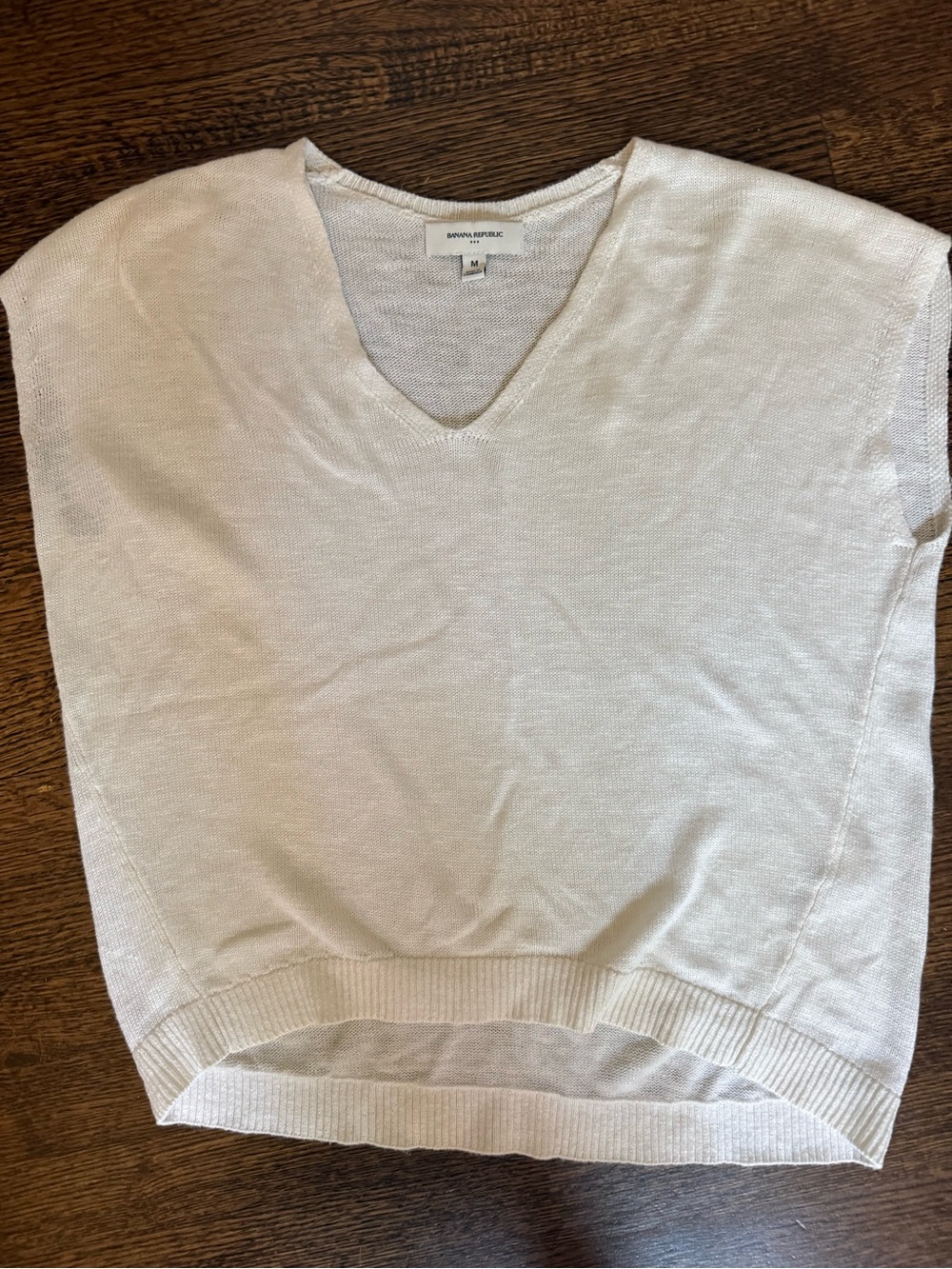 Banana Republic Soft Cream V-Neck Knit Shell
